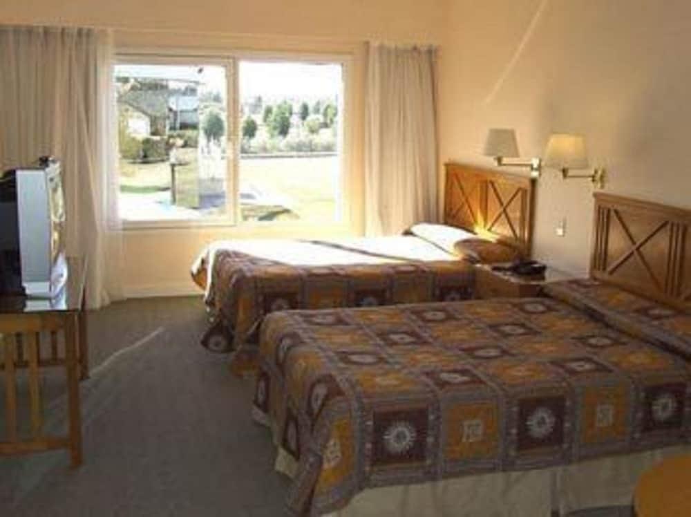 Paradores Austral Bahia Blanca Exterior photo